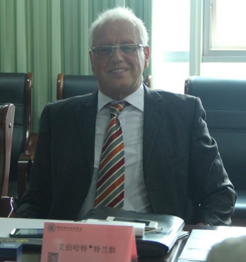 QQ截图4.jpg 马格德堡市长到访36365线路检测中心